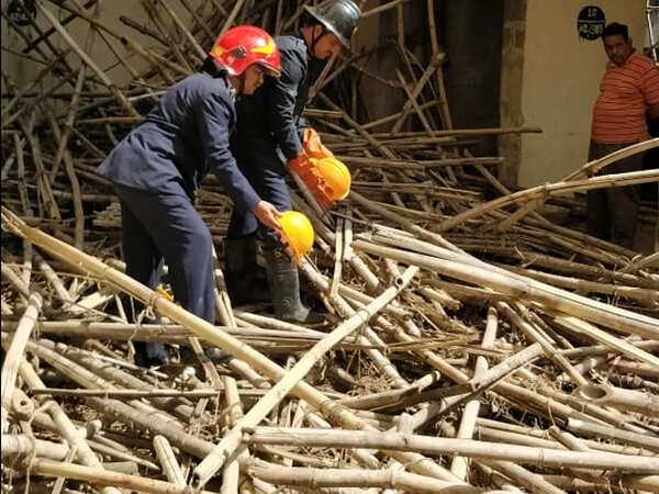 7 injured after scaffolding collapses at construction site in Thane