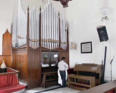 Pipe organ in church lies unused for lack of funds