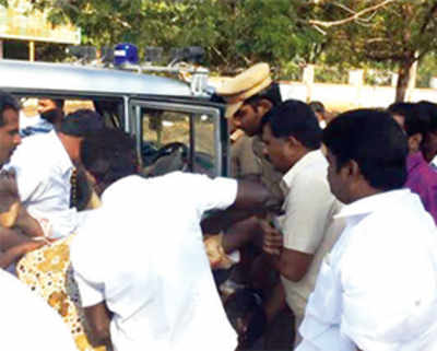Tamil Nadu health minister saves drunk accident victim