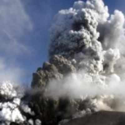 Air ash crisis volcano 'is quiet'