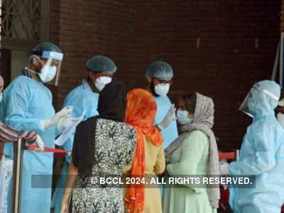 With increase of 14,821 new cases, India's COVID-19 count reaches 4,25,282