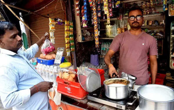 Restive crowds put LPG agencies at receiving end