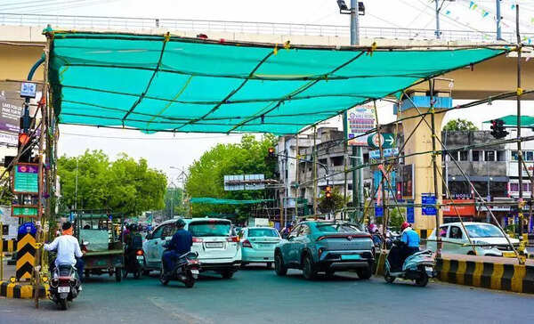 Poorly planned shade nets worsen traffic and miss purpose across nagpur junctions