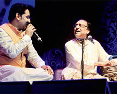 NCP leader invites Ghulam Ali to perform in Sena’s turf
