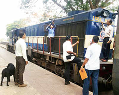 Jilted lover brings train to halt with bomb hoax