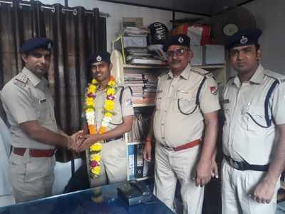 Watch: RPF constable Pravin Kumar saves passenger's life at Malad station