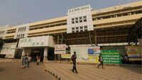 Man dies at Gurugram hospital; questions raised over treatment delay, paperwork and non-functional lift