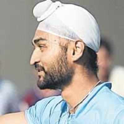 Sandeep's brace takes India into Azlan Shah final