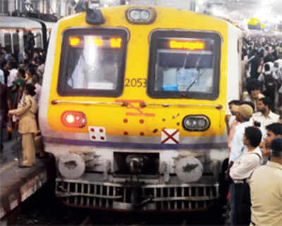 WR motorman stops train in the nick of time, saves depressed woman