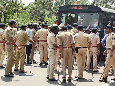 10 states get Rs 7.69 cr reward for their police reforms