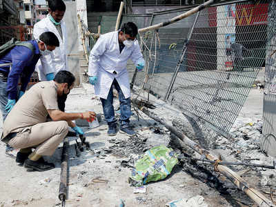 Petrol bomb hurled near Shaheen Bagh protest site