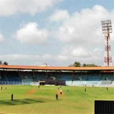 Cops steer clear of internal security at Wankhede stadium