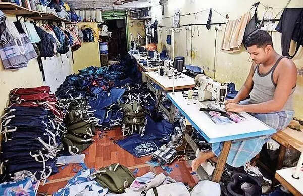 LPG crisis: Bhissi eateries in Mumbai for migrant bag, zari workers shut