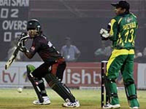 Naved shines to clinch it for Lahore Badshahs