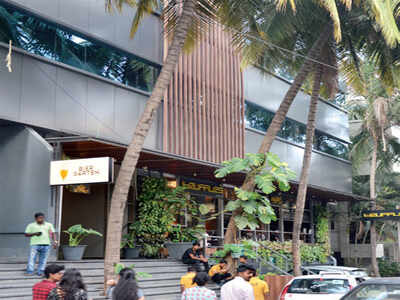 Koramangala microbrewery staff, manager assault couple