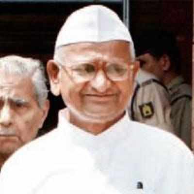Govt opposes PM's inclusion in Lokpal