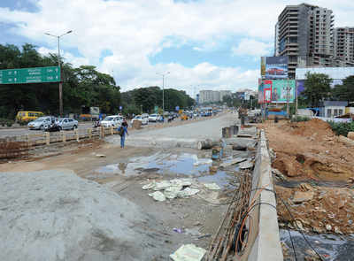 Road widening work in limbo over half an acre