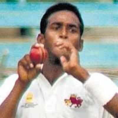 Murtaza steals outright win for Mumbai