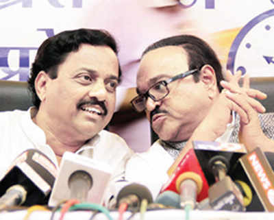 All parties should go it alone: Bhujbal