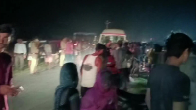 Live Updates: 27 killed, 22 injured as tractor-trolley falls into pond in Kanpur
