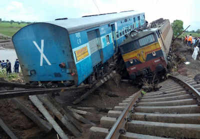 29 killed, 25 hurt in MP twin train derailments; probe ordered