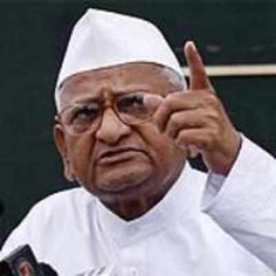 Anna calls youth to pack jails for Lokpal