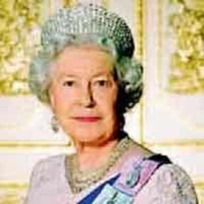 Queen tried to use poverty fund to keep palaces warm