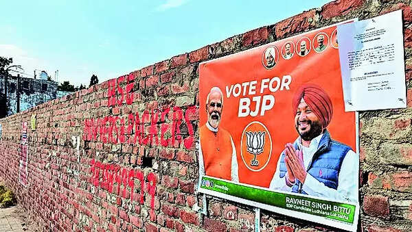Row surrounding Bittu’s posters refuses to die down