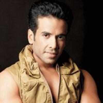 Tusshar thrown out of home