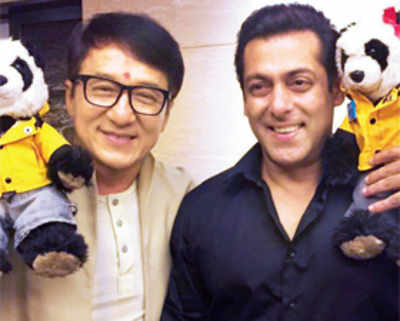 Shilpa Shetty, Salman Khan, Saif Ali Khan, Kangana Ranaut pay a visit to Jackie Chan in Mumbai