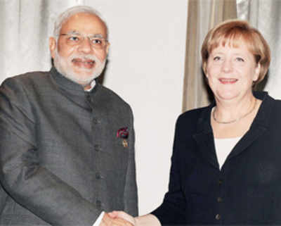 Merkel rakes up German language issue with Modi