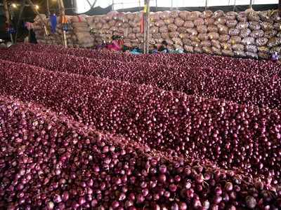 Onion prices surge to Rs 70-80/kg; Centre mulls imposing stock limits