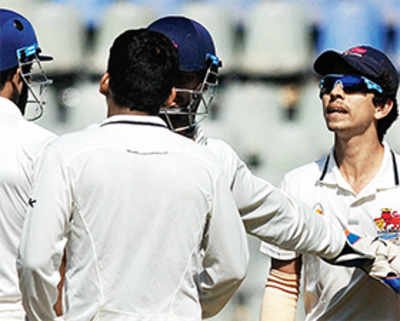 Mumbai qualify for quarters after Bengal draw against MP