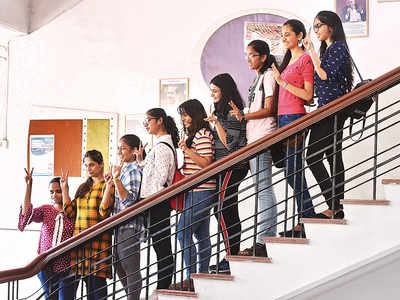 Maharashtra Class 12 Results: Girls outperform boys, Mumbai region sees lowest pass percentage in 3 years
