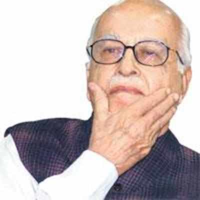 Had all previous govts missed bus, asks Advani