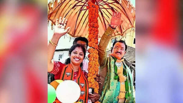 Kerala assembly elections: Candidates rush to submit nominations before deadline