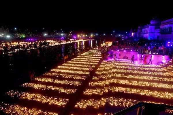 Ayodhya Deepotsav to be even grander, Ram-ki-Paidi to be illuminated with 25 lakh diyas this Diwali