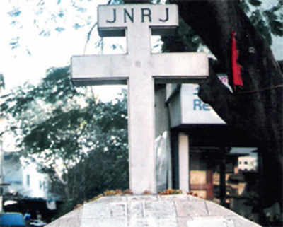 Catholics say BMC wants to demolish 38 crosses which are over 100-year-old