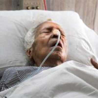 Ailing '˜Zohra Jabeen' abandoned by B'wood