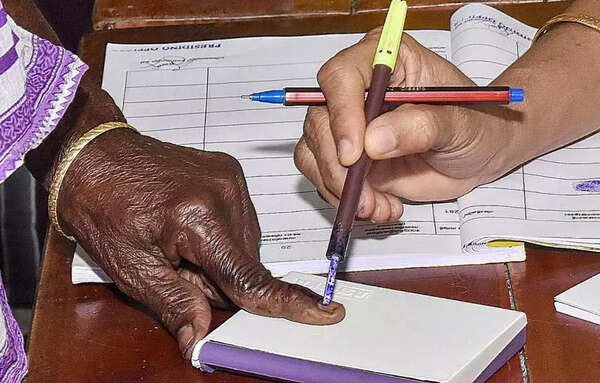 5 held as BJP-Sena friendly fight turns violent in Dombivli