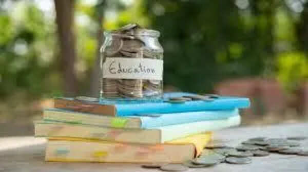 School books: Parents supply flag racket
