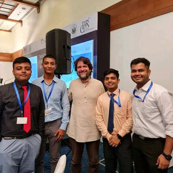 Kolkata students participates in tech fest