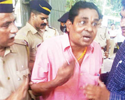 Police detains man with knife and blades at Sena chief’s residence