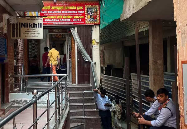 LPG crisis: Annapurna temple food courts that feed 25k every day shut for 1st time