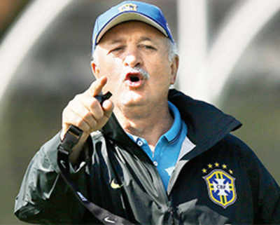 Scolari tells Brazil to sharpen up