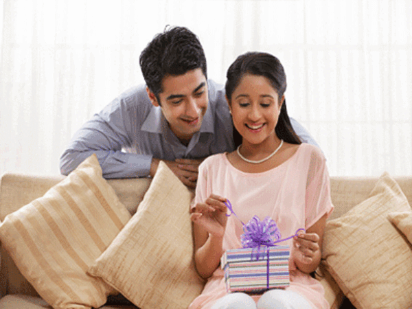 What men are planning to gift this Valentine’s Day?
