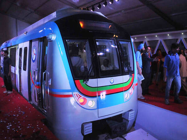 Banks in race to fund Metro rail project