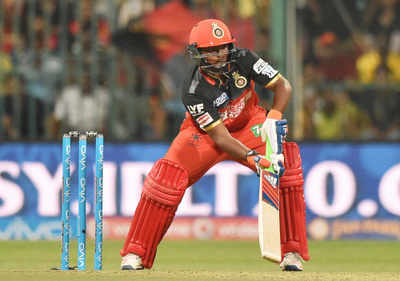 Sarfaraz's late flurry proved crucial for RCB: Warner