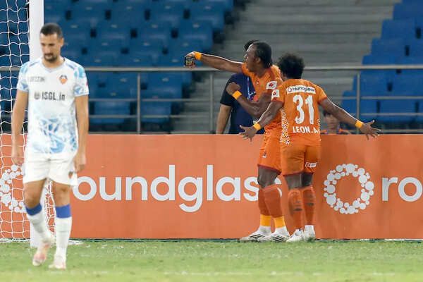 ISL: 10-man Punjab force Goa to settle for a point