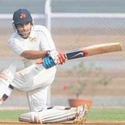 Mumbai clinch crucial points; move to Ranji quarters